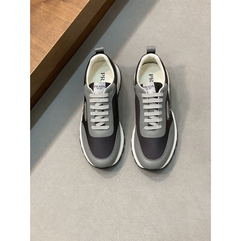 Pra*a casual shoes